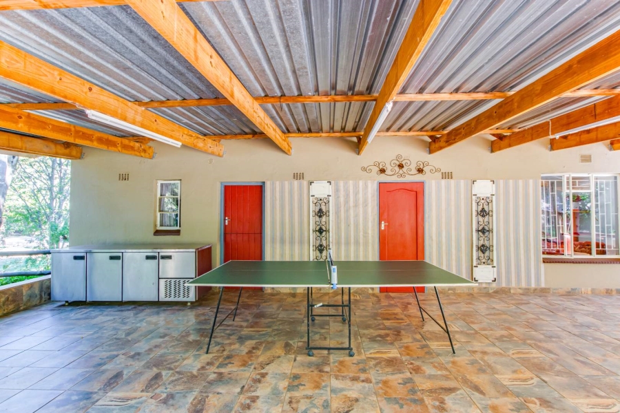 15 Bedroom Property for Sale in Hekpoort North West